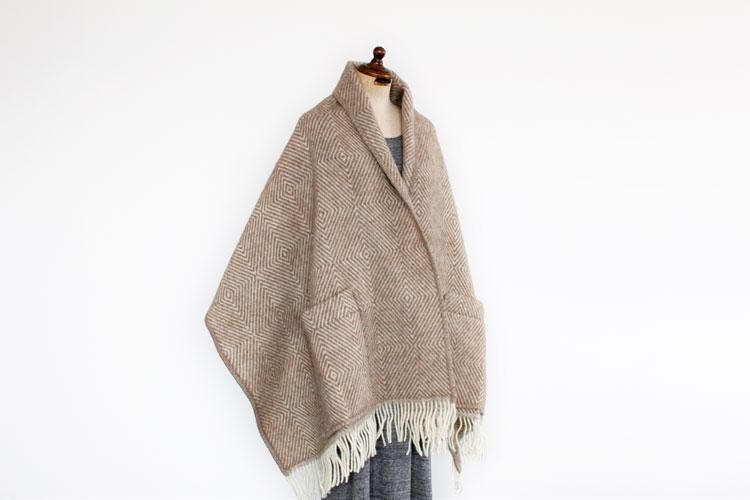 MARIA pocket shawl