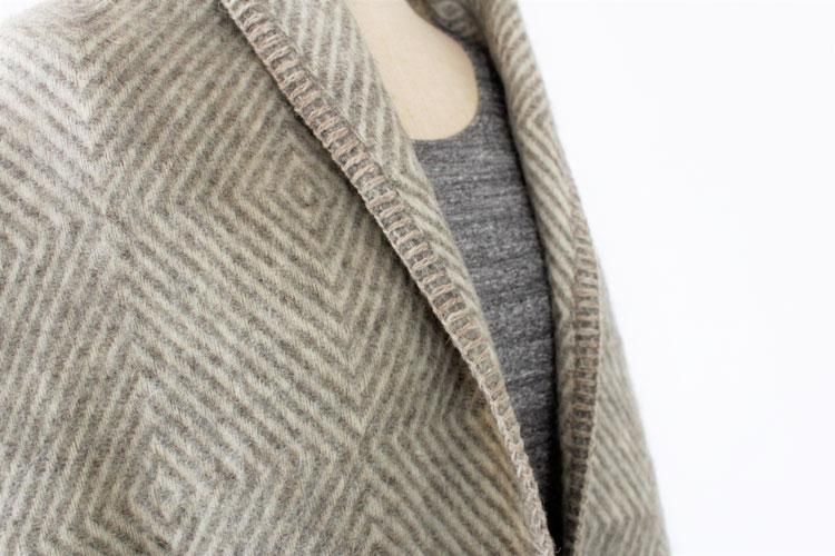MARIA pocket shawl