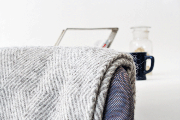 MARIA pocket shawl