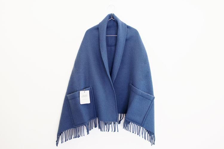 UNI pocket shawl